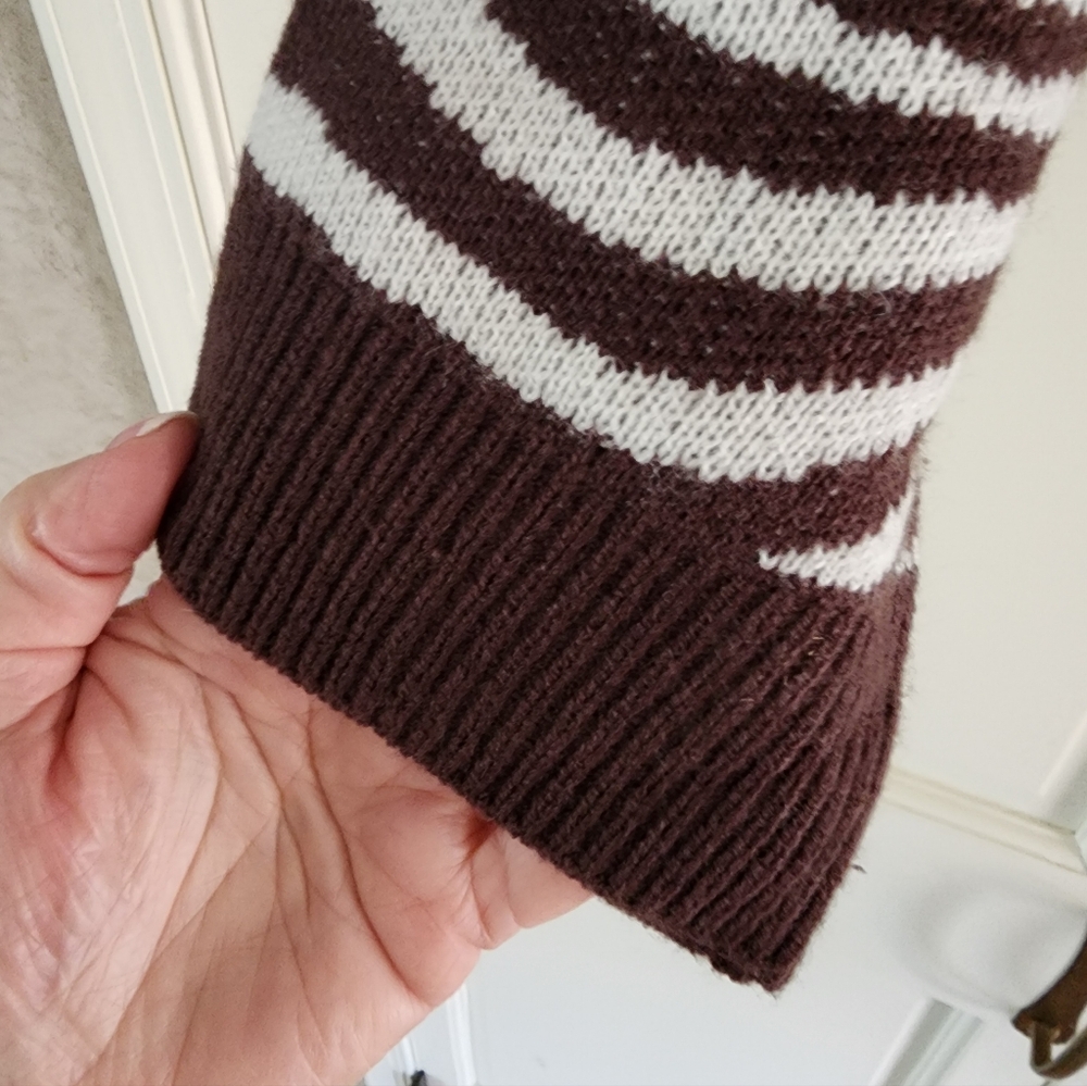 Divided Brown And White Patterned Turtleneck Swea… - image 3